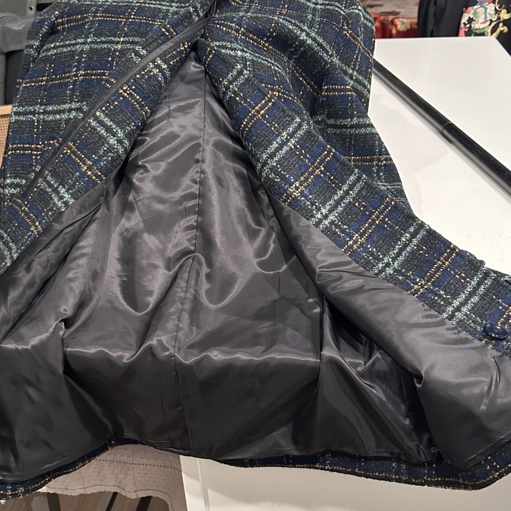 EUC WORN ONE TIME!!!! Jones New York Women's Trench Coat - Black and Green Plaid - Picture 8 of 11